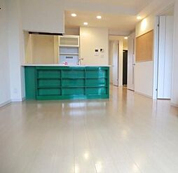 ロイヤルパークス新田 1004 10階2LDKのリビング/ダイニング