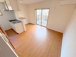 カーサ江戸川 101 1階ワンルームのリビング/ダイニング