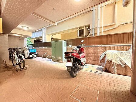 バイク置き場