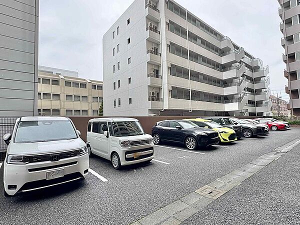 駐車場を拡大表示