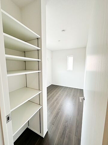 収納 伊勢崎市寿町46