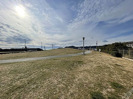 鎌倉海浜公園 徒歩4分。 260m