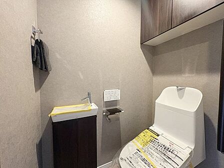 シックなデザインにまとめました。※家具、照明、観葉植物、雑貨等は販売価格には含まれておりません。