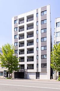 外観:アートと緑に親しむ近代美術館エリア。スーパー・小学校・病院が徒歩圏内に揃う快適な住環境 外観:アートと緑に親しむ近代美術館エリア。スーパー・小学校・病院が徒歩圏内に揃う快適な住環境