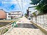 外観：開放感があり日当りも良好です！目の前に広がる開放感とゆとり。暮らしの夢を育む住まいがここにあります！穏やかな風と陽光を導き、プライバシーに配慮された設計プランで居住性を一段と心地よいものにしています！