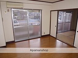 山口ハイツII 1階3LDKのリビング/ダイニング