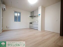 マヌール 1階ワンルームのリビング/ダイニング