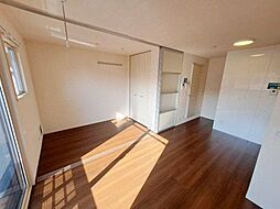 プリマヴェーラ 2階1LDKのリビング/ダイニング