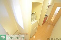 レオパレスファイナルイーリス 2階1Kのリビング/ダイニング