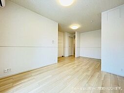 トワ＆モア 102 1階1LDKのリビング/ダイニング