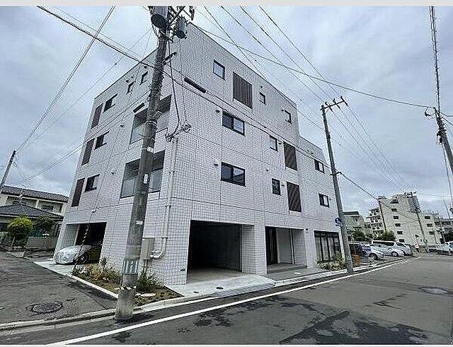 3 / 10