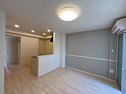 ユリシス 102 1階1LDKのリビング/ダイニング