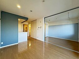 サーフストン 302 3階1LDKのリビング/ダイニング