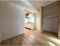 クラウド泉中央East 602 6階1DKのリビング/ダイニング