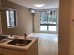 ルナ・ピエーナII 102 1階1LDKのリビング/ダイニング