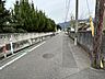 外観：【前面道路】