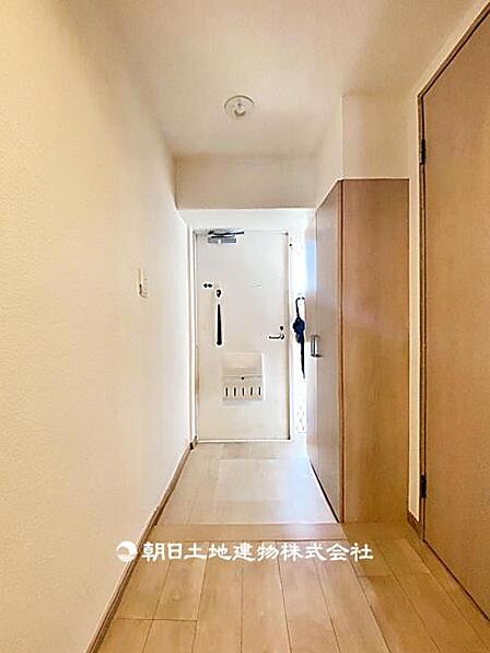 お家に出会う人々を出迎える玄関だからこそ、広々清潔感あふれる空間にしたいもの。