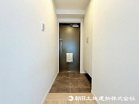 【玄関】明るく清潔感あふれる玄関は毎日気持ちよくお見送りしてくれそう