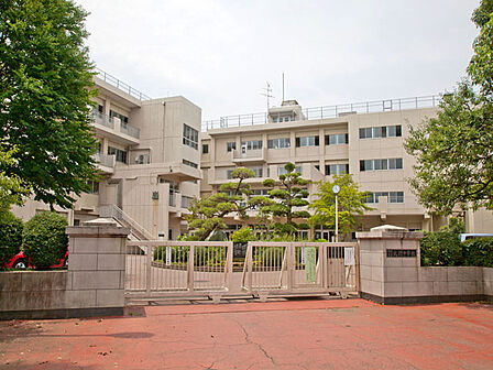 所沢市立北野中学校まで 徒歩11分 845m!通学しやすく、落ち着いた環境。子どもも安心して通える立地です。