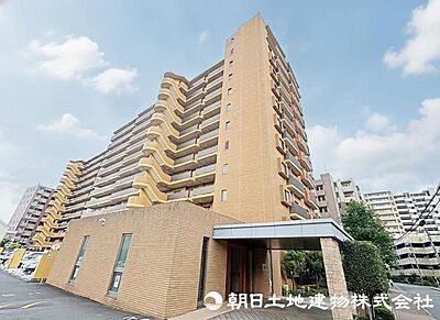外観:西武拝島線・玉川上水駅徒歩7分。総戸数167戸のビッグコミュニティです。 外観:西武拝島線・玉川上水駅徒歩7分。総戸数167戸のビッグコミュニティです。