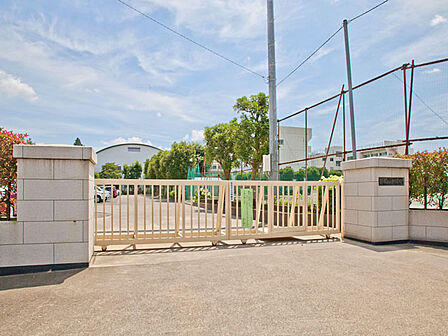 所沢市立狭山ヶ丘中学校　1532ｍ