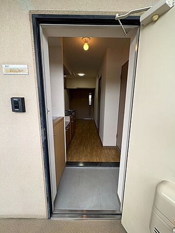 玄関
