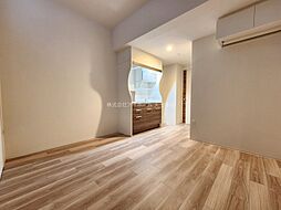 セレニテ夕陽丘エクラ 9階1LDKのリビング/ダイニング