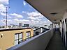その他：4階まで階段で上がってきた風景です。上がってきたかいがあります。