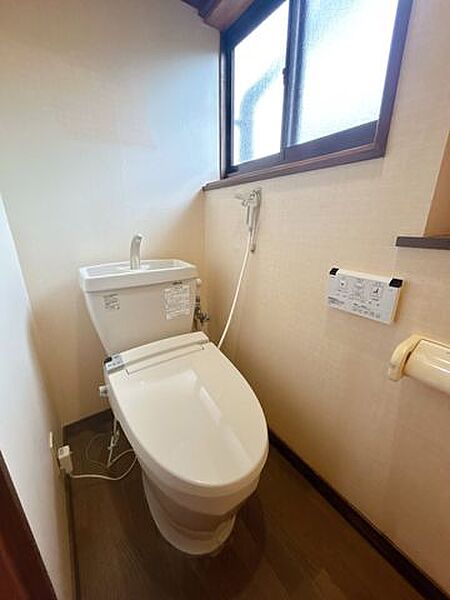 トイレを拡大表示