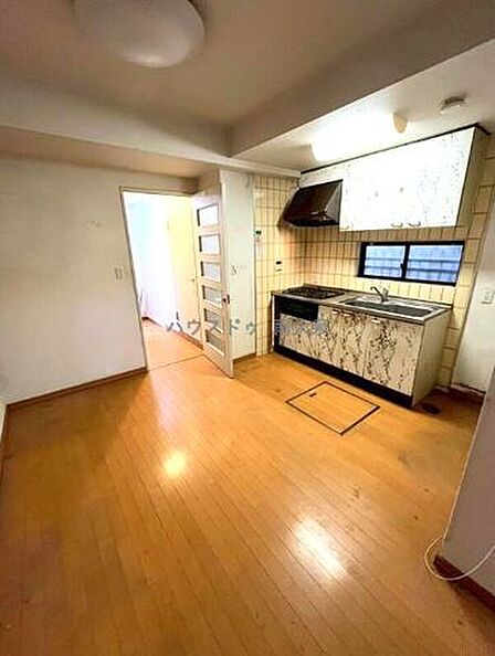 ●約7帖DK　※リフォーム工事清掃前