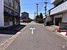 外観：前面道路含む現地写真