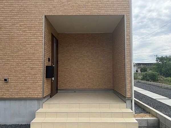 玄関を拡大表示