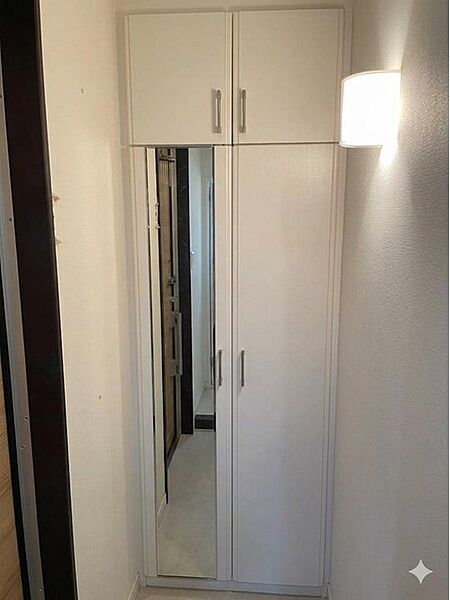 玄関を拡大表示