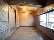 2Ｆ約5帖洋室！南側からの採光があり、明るいお部屋です♪