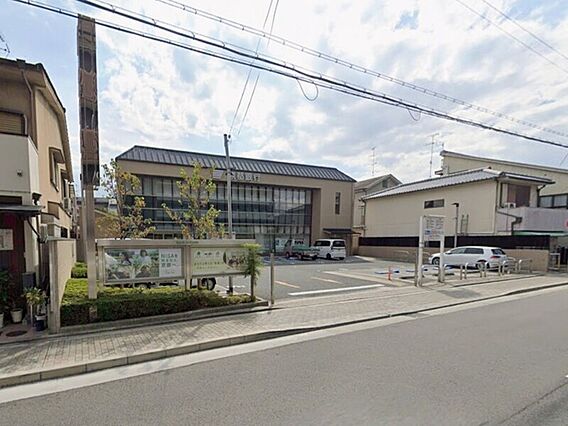 京都銀行太秦安...