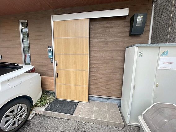 1Ｆ用玄関