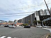 当マンションと「バロー茶が崎店」を結ぶ専用出入口あり！毎日のお買い物が楽々ですね♪