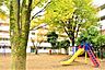 周辺：お子様とのお散歩やペットとのふれあいなど、日常の中で閑静な自然のゆとりを感じていただくことができます。