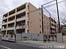 周辺：川口市立青木中央小学校閑静な住宅街に位置しており、地域の目も行き届きやすいため治安が良く安心です。落ち着いた環境で、お子様が勉強や部活動にのびのびと打ち込める子育て世帯に嬉しい立地です。 630m