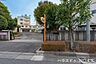 周辺：十二月田小学校 1952年開校の歴史ある公立小学校。地域と連携し、子どもの自主性と協調性を育む教育を実践。落ち着いた住環境に位置し、通学しやすく、子育て世代に嬉しい安心の学校環境です。 790m