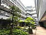 その他：光と緑が印象的な中庭
