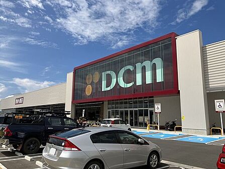 DCM 岡崎南店9:30~20:00 4460m