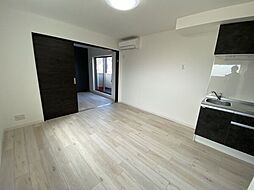 ブルームーン 3階1LDKのリビング/ダイニング