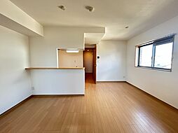 Liko Garden 310 3階1LDKのリビング/ダイニング