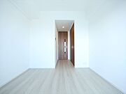 洋室7帖　クローゼット付（収納充実してます）
