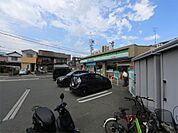 ファミリーマート 栄生二丁目店 （コンビニ）（120m）
