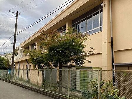 相武台東小学校 1070m