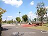 周辺：徒歩9分。壁当てのできる公園はかなりレア。中でも穴場！が谷本公園。電車とスポーツを同時に楽しめる！子供が大満足の公園、道を挟んで反対側には小さい子用の遊具もございます。 650m