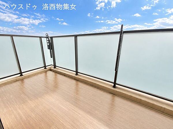 バルコニーを拡大表示