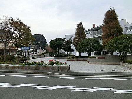 横浜市立本牧中学校160m